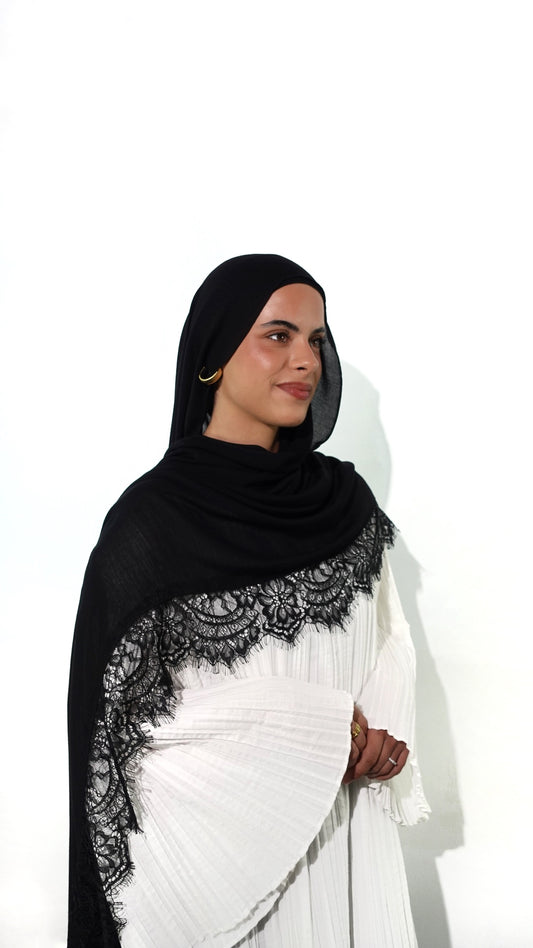 Hijab léger frais, respirant 100% modal dentelle noir avec bonnet tube assorti offert Modeste